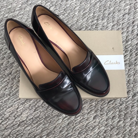 Clarks Shoes - Clarks block heel burgundy leather loafers